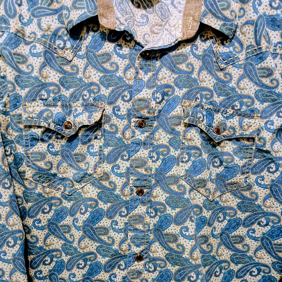 Men's XXL Blue Paisley Regular Fit Authenic Western Shirt W/Pearl Snaps - Picture 4 of 7